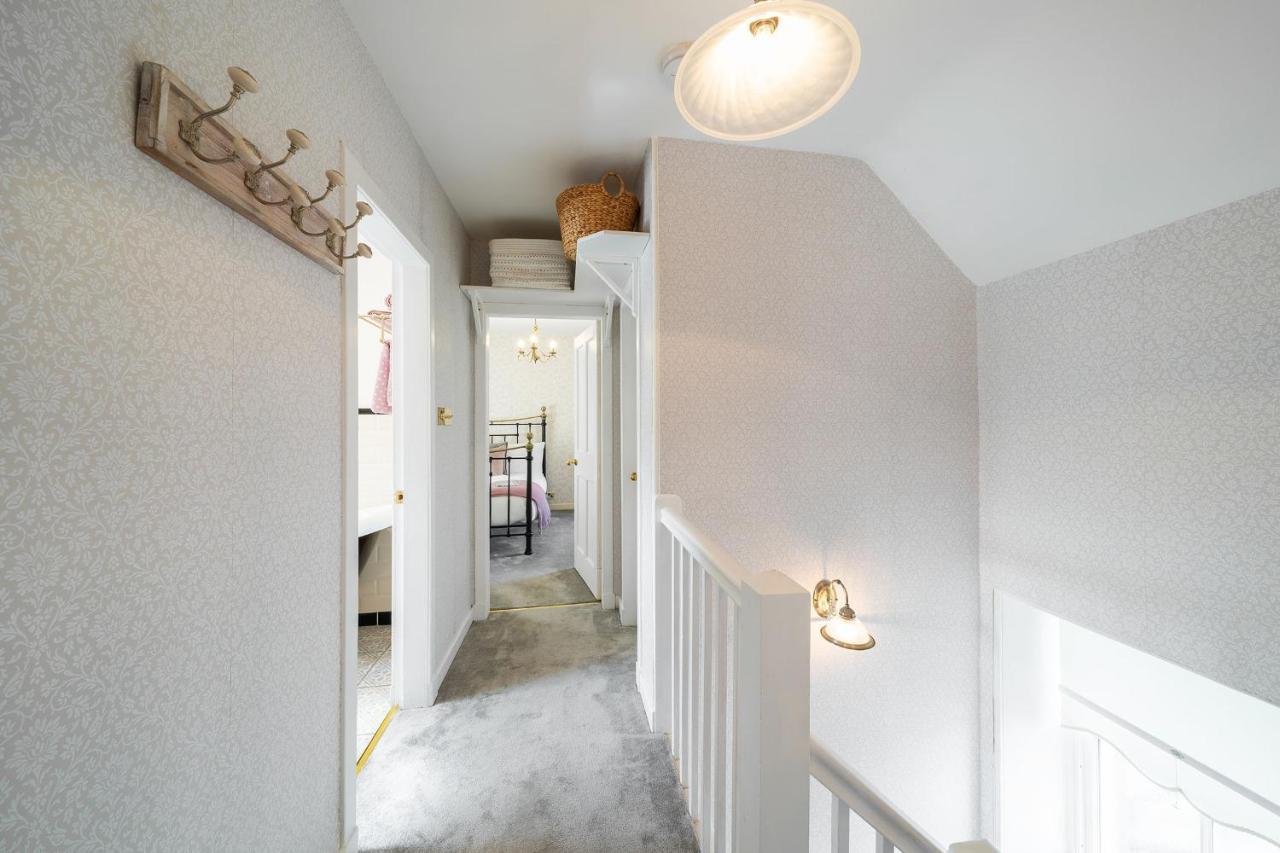 Thrums Cottage เคียร์รีเมอร์ ภายนอก รูปภาพ